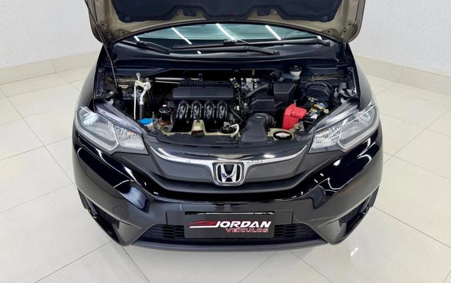 imagem-https://www.socarrao.com.br/sc-vehicle-images-prod/3283817/1787001337369-8389040_6_B_1de8c0dc70.jpeg