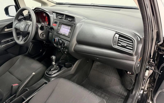 imagem-https://www.socarrao.com.br/sc-vehicle-images-prod/3283817/1787001337374-8389040_20_B_03d9df16d2.jpeg