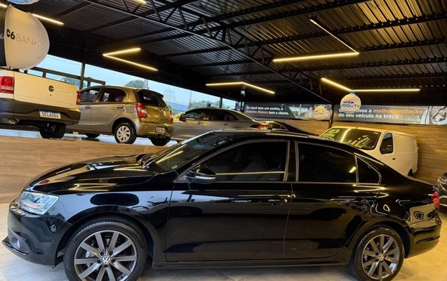 imagem-https://www.socarrao.com.br/sc-vehicle-images-prod/3283916/1787001222372-8343818_9_B_201d84ceaf.jpeg
