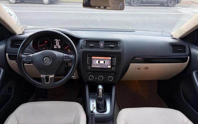 imagem-https://www.socarrao.com.br/sc-vehicle-images-prod/3283916/1787001222377-8343818_14_B_4632e4458d.jpeg