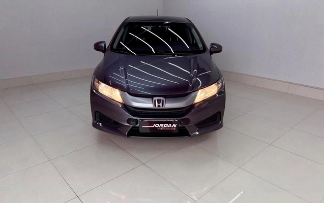 imagem-https://www.socarrao.com.br/sc-vehicle-images-prod/3283962/1787001330421-8356254_5_B_b18a95686a.jpeg