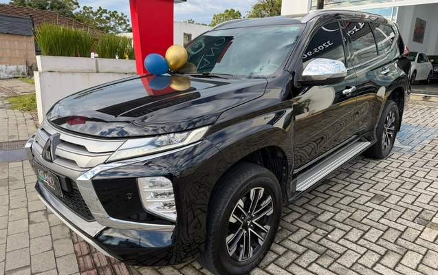 imagem-https://www.socarrao.com.br/sc-vehicle-images-prod/3283995/1787001417031-003_326ebf831fc105e04ed845a13840f580.jpeg