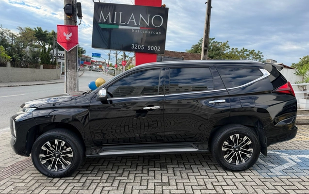 imagem-https://www.socarrao.com.br/sc-vehicle-images-prod/3283995/1787001417033-003_917277decc23e628aef9f899fafd1543.jpeg