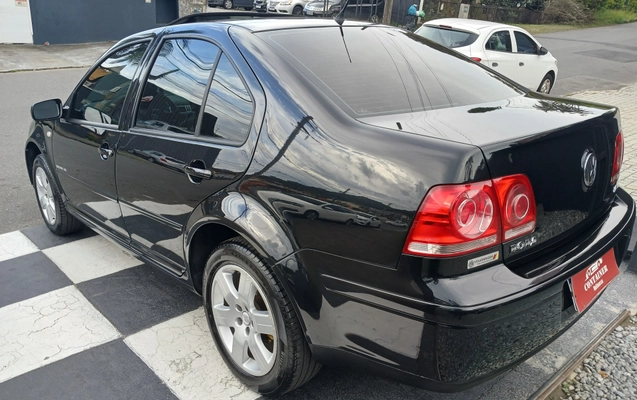 imagem-https://www.socarrao.com.br/sc-vehicle-images-prod/3284163/1787001952306-003_d05dcb15c7fd56febadaf5a7d433a718.jpg
