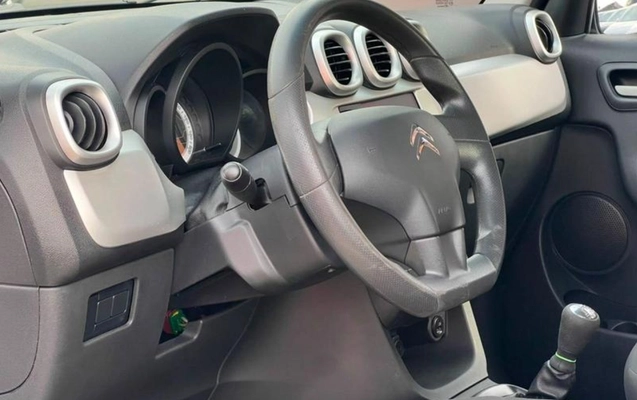 imagem-https://www.socarrao.com.br/sc-vehicle-images-prod/3284310/1787002285954-RkNfMzkzOV84MzQ1OTIwXzZfVl9lMGY4ZGIzOTc3LmpwZWc.jpeg
