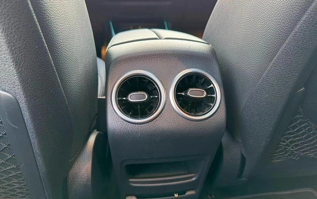 imagem-https://www.socarrao.com.br/sc-vehicle-images-prod/3284393/1789071423171-8286974_4_B_c4480d1dc9.jpeg