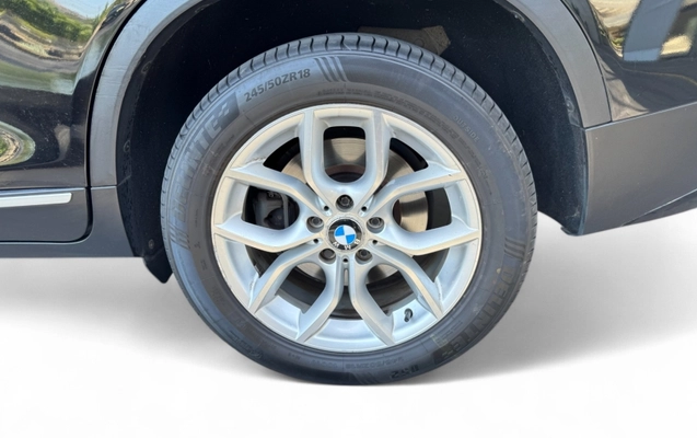 imagem-https://www.socarrao.com.br/sc-vehicle-images-prod/3284851/1789409764382-9tO38CPUiZ2fOoQWFihyJ7loRiaRcO83.jpg