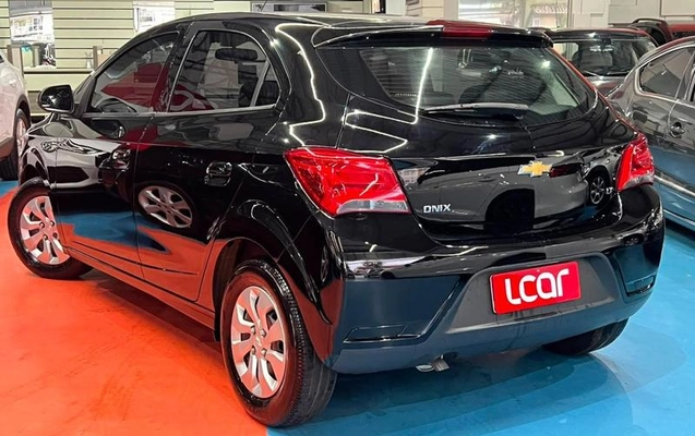 imagem-https://www.socarrao.com.br/sc-vehicle-images-prod/3284908/1789593319823-8376720_0_B_df6df1044b.jpeg