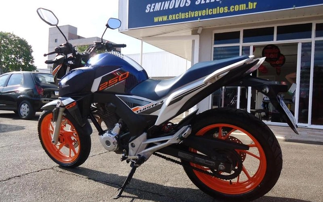 imagem-https://www.socarrao.com.br/sc-vehicle-images-prod/3285929/1790003496985-7912897_2_B_ecd8a1483e.jpeg