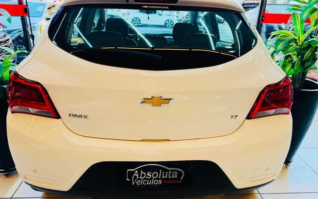 imagem-https://www.socarrao.com.br/sc-vehicle-images-prod/3286668/1790092888106-8312060_2_B_4e7887e503.jpeg