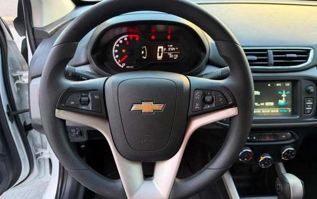 imagem-https://www.socarrao.com.br/sc-vehicle-images-prod/3286668/1790092888122-8312060_12_B_f6c735d300.jpeg