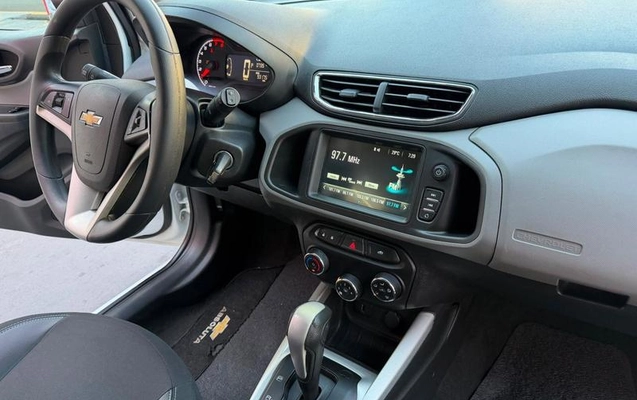 imagem-https://www.socarrao.com.br/sc-vehicle-images-prod/3286668/1790092888128-8312060_16_B_849adc8175.jpeg