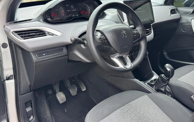 imagem-https://www.socarrao.com.br/sc-vehicle-images-prod/3289022/1788961338750-8389404_11_B_f6e31fa226.jpeg