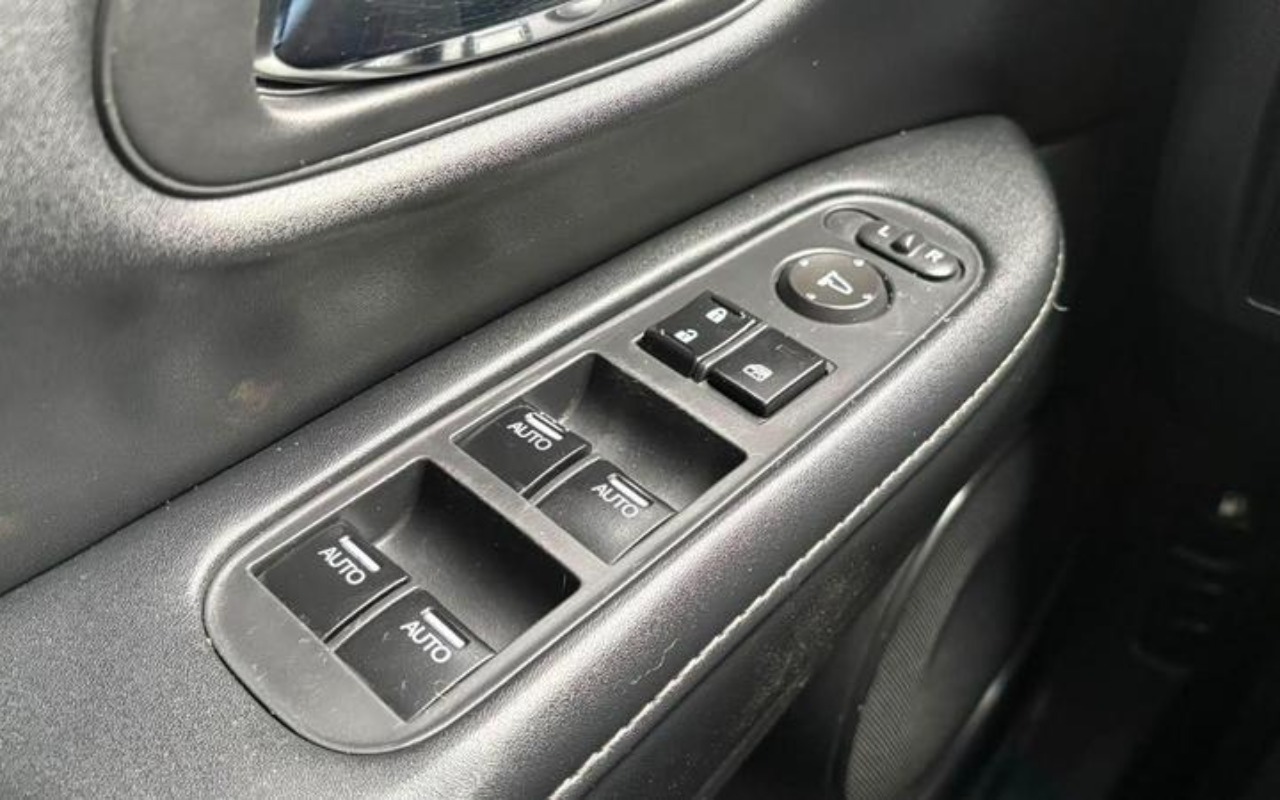 imagem-https://www.socarrao.com.br/sc-vehicle-images-prod/3289199/1787017697070-RkNfMzkzOV84MjkxMDc2XzhfVl84MzliOTBkYjUxLmpwZWc.jpeg