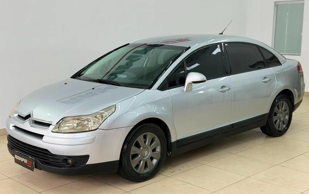 imagem-https://www.socarrao.com.br/sc-vehicle-images-prod/3289747/1789424362045-8320165_0_B_98c16c23a5.jpeg
