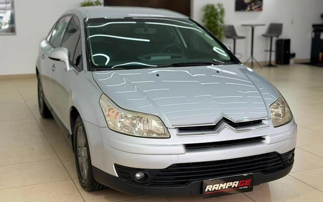 imagem-https://www.socarrao.com.br/sc-vehicle-images-prod/3289747/1789424362048-8320165_6_B_f87a217e40.jpeg