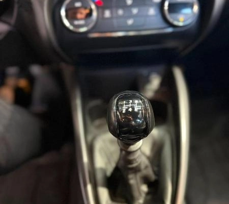 imagem-https://www.socarrao.com.br/sc-vehicle-images-prod/3290288/1789350857110-8389425_14_B_ee88bd4b81.jpeg