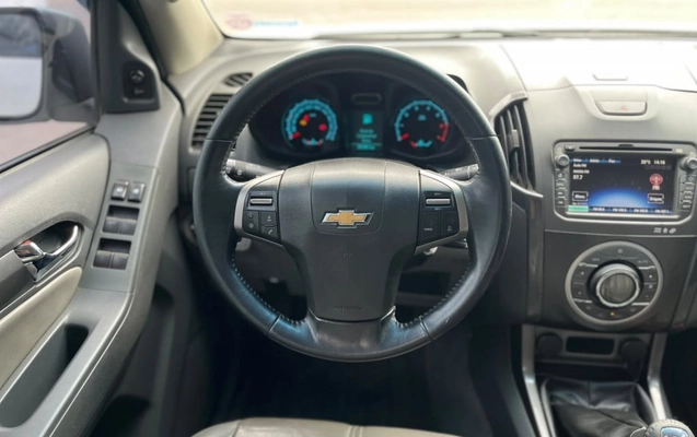 imagem-https://www.socarrao.com.br/sc-vehicle-images-prod/3296368/1788114704311-vehicle_image_1787684178_45c69ebf1d048a5d6a63c6847e260e9b.jpeg