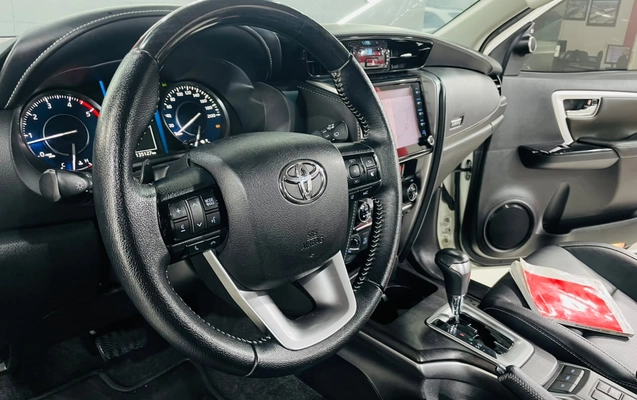 imagem-https://www.socarrao.com.br/sc-vehicle-images-prod/3296815/1787053686927-003_e16cf311009995947de2db93dabbec4b.jpeg