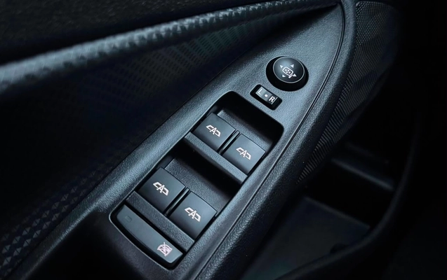 imagem-https://www.socarrao.com.br/sc-vehicle-images-prod/3297003/1787054794646-V2hhdHNBcHAgSW1hZ2UgMjAyNi0wOC0xMiBhdCAxOC4wNS4wNi5qcGVn.jpeg