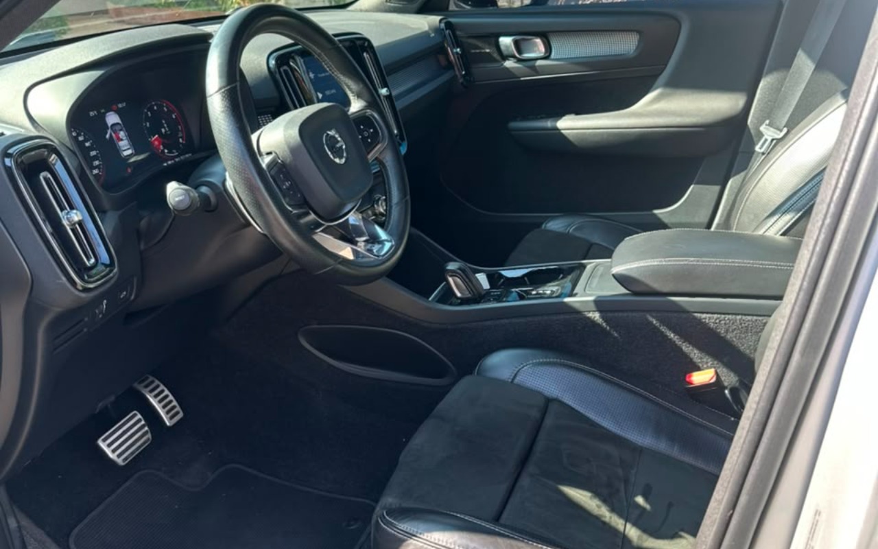 imagem-https://www.socarrao.com.br/sc-vehicle-images-prod/3297084/1787057566752-V2hhdHNBcHAgSW1hZ2UgMjAyNi0wOC0xOCBhdCAwOS4xNC4wNyAoMykuanBlZw.jpeg