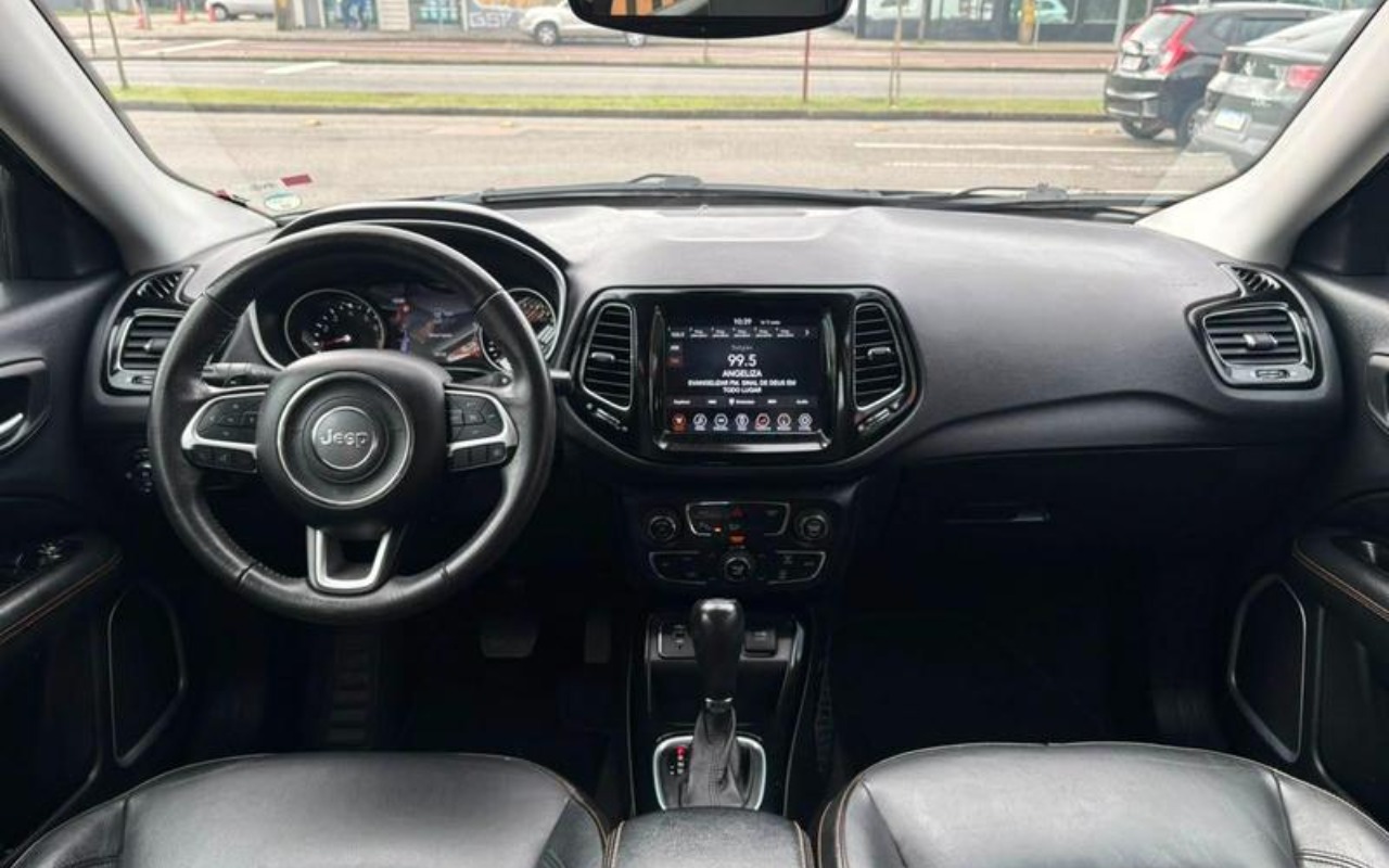 imagem-https://www.socarrao.com.br/sc-vehicle-images-prod/3297093/1787055484858-ODE4NjU2NF8zX0JfZDRiMzE4ODYzMS5qcGVn.jpeg