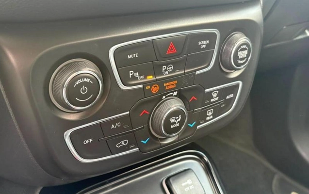 imagem-https://www.socarrao.com.br/sc-vehicle-images-prod/3297093/1787055485119-ODE4NjU2NF8xMl9CX2VlNmI0ZmIwZGEuanBlZw.jpeg