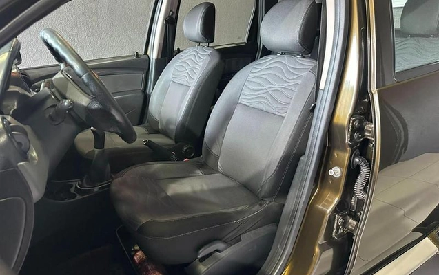 imagem-https://www.socarrao.com.br/sc-vehicle-images-prod/3297124/1788471778280-8385930_6_B_24fc35e1db.jpeg