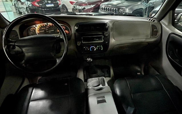 imagem-https://www.socarrao.com.br/sc-vehicle-images-prod/3297243/1787057570884-e03b68eb22cb4a3ab874048168862239_1787057458562.jpg