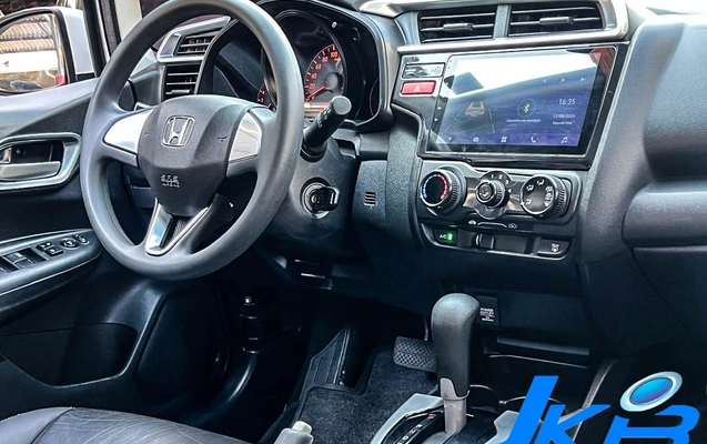 imagem-https://www.socarrao.com.br/sc-vehicle-images-prod/3297260/1787057795382-705816606