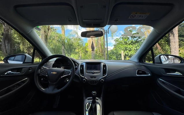 imagem-https://www.socarrao.com.br/sc-vehicle-images-prod/3297323/1787058033922-003_e82ca1dba0881c4072f87c32726d3d72.jpeg