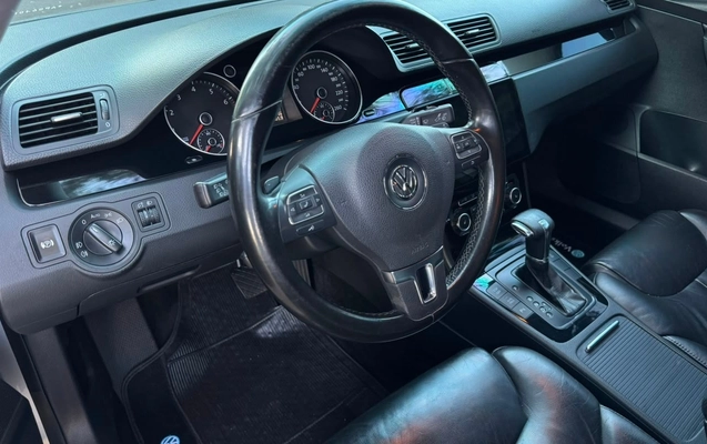 imagem-https://www.socarrao.com.br/sc-vehicle-images-prod/3297330/1787058094065-V2hhdHNBcHAgSW1hZ2UgMjAyNi0wOC0xOCBhdCAwOC41NC40MyAoMykuanBlZw.jpeg