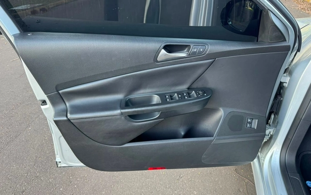 imagem-https://www.socarrao.com.br/sc-vehicle-images-prod/3297330/1787058095648-V2hhdHNBcHAgSW1hZ2UgMjAyNi0wOC0xOCBhdCAwOC41NC40MyAoNCkuanBlZw.jpeg