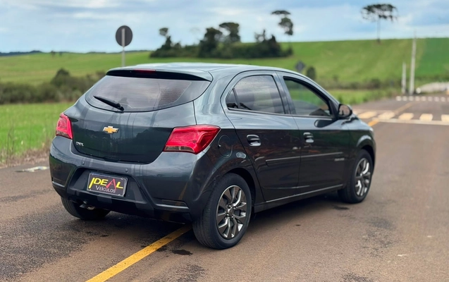 imagem-https://www.socarrao.com.br/sc-vehicle-images-prod/3297353/1787244019500-61f0006c02d440b2ad53af78669cd6b3_1786942063287.jpg