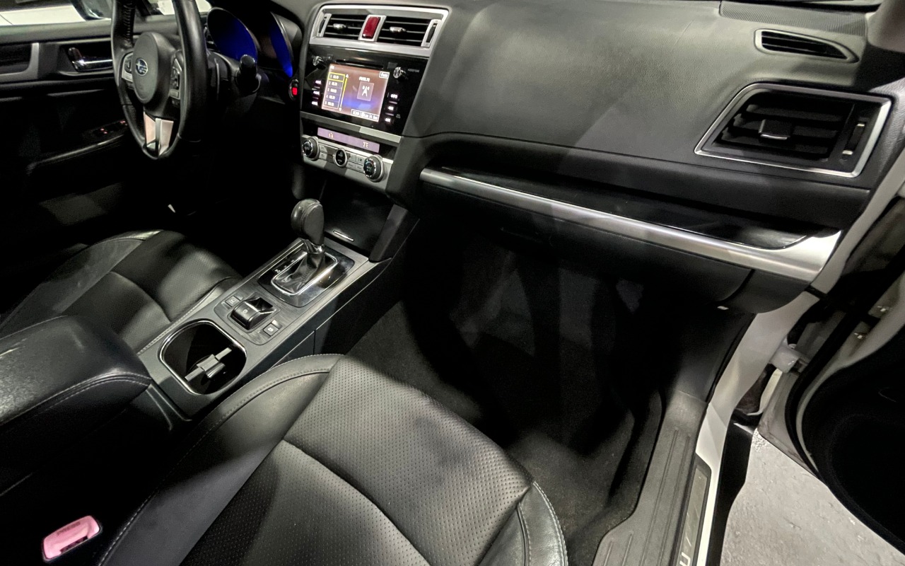 imagem-https://www.socarrao.com.br/sc-vehicle-images-prod/3297368/1787058378389-SU1HXzMxODcuanBlZw.jpeg