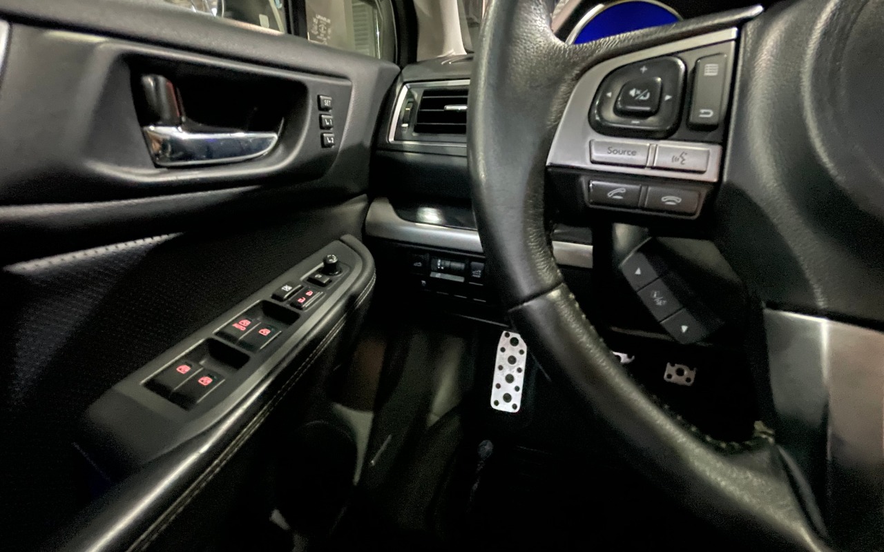 imagem-https://www.socarrao.com.br/sc-vehicle-images-prod/3297368/1787058378454-SU1HXzMxODguanBlZw.jpeg