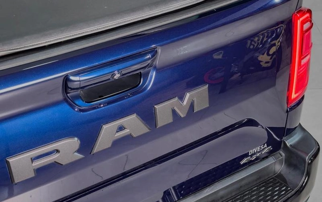 imagem-https://www.socarrao.com.br/sc-vehicle-images-prod/3297379/1789577221405-8383263_11_B_15d78aa8d7.jpeg
