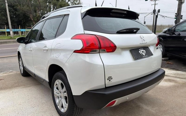 imagem-https://www.socarrao.com.br/sc-vehicle-images-prod/3297390/1787317899793-8100919_15_B_7c5cfef6c7.jpeg