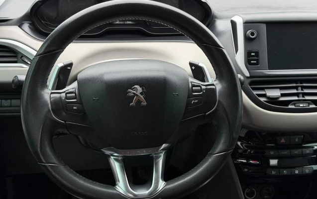imagem-https://www.socarrao.com.br/sc-vehicle-images-prod/3297390/1787317899794-8100919_9_B_58a0642f30.jpeg