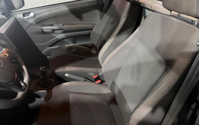 imagem-https://www.socarrao.com.br/sc-vehicle-images-prod/3297435/1789224011821-8390006_7_B_f6fae7a0eb.jpeg
