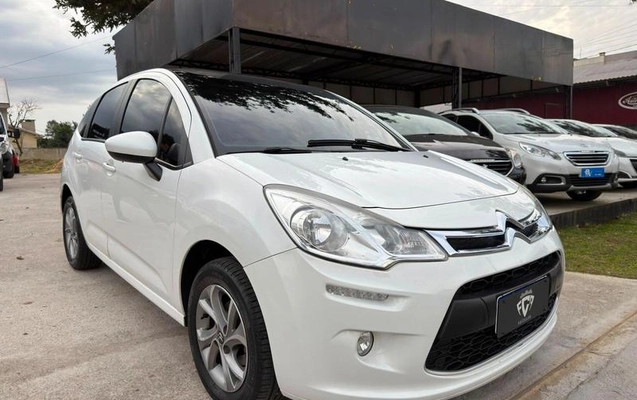 imagem-https://www.socarrao.com.br/sc-vehicle-images-prod/3297454/1787317943992-8339354_9_B_83378a981f.jpeg