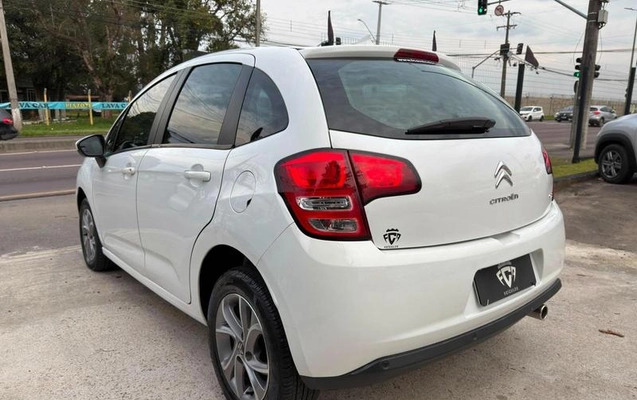 imagem-https://www.socarrao.com.br/sc-vehicle-images-prod/3297454/1787317943993-8339354_9_B_e9a3ce6b57.jpeg