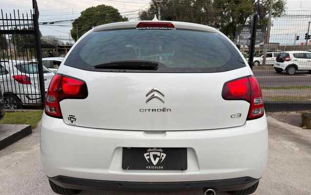 imagem-https://www.socarrao.com.br/sc-vehicle-images-prod/3297454/1787317943994-8339354_15_B_c8b016049e.jpeg