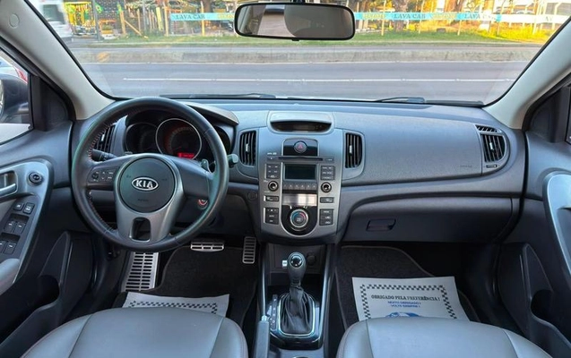 imagem-https://www.socarrao.com.br/sc-vehicle-images-prod/3297465/1787317954181-8222724_11_B_ce637eb6d4.jpeg