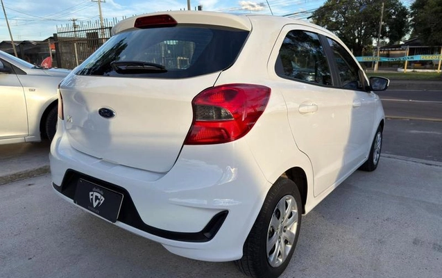 imagem-https://www.socarrao.com.br/sc-vehicle-images-prod/3297569/1787949337448-7614487_5_B_8863b37575.jpeg