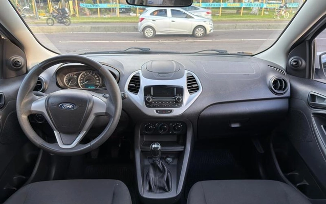 imagem-https://www.socarrao.com.br/sc-vehicle-images-prod/3297569/1787949337459-7614487_4_B_4e0ec998ad.jpeg