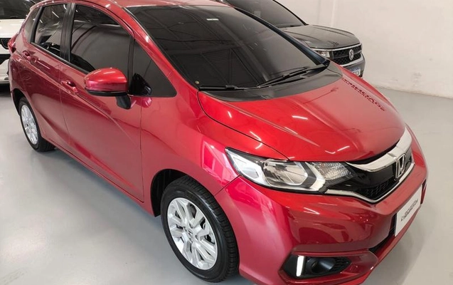 imagem-https://www.socarrao.com.br/sc-vehicle-images-prod/3297570/1788869720064-8390056_3_B_983d42d97d.jpeg