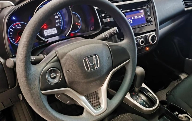 imagem-https://www.socarrao.com.br/sc-vehicle-images-prod/3297570/1788869720072-8390056_8_B_2badc2f894.jpeg