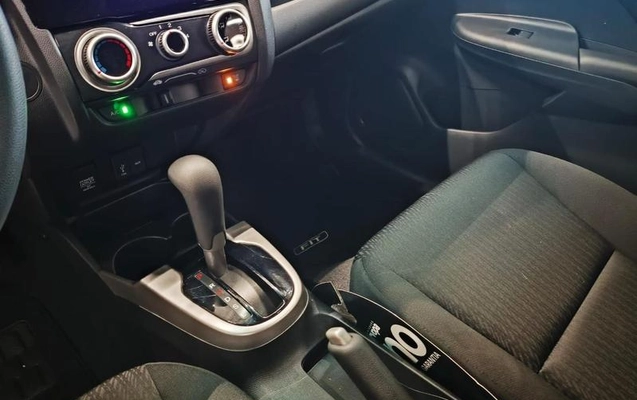 imagem-https://www.socarrao.com.br/sc-vehicle-images-prod/3297570/1788869720075-8390056_13_B_073e98dc67.jpeg