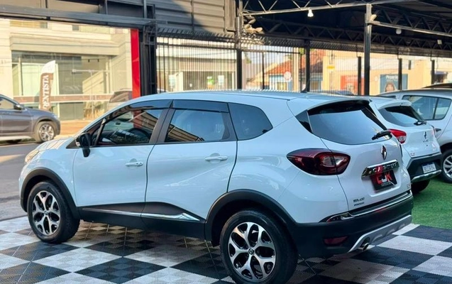imagem-https://www.socarrao.com.br/sc-vehicle-images-prod/3297597/1789411331751-8370353_9_B_98a879d787.jpeg